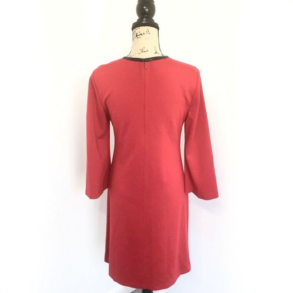 Anne Klein 4 Dress Shift Red Black Trim 3/4 - Picture 6 of 8